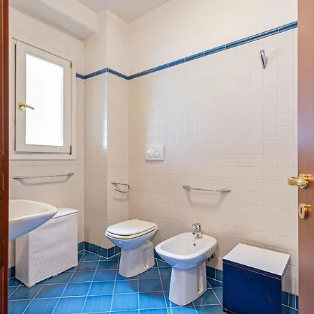 With Dreaming Lake View & Parking Villa Menaggio